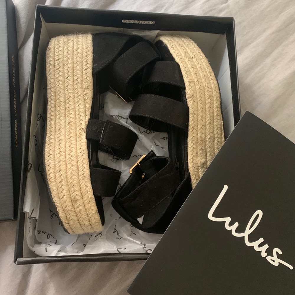 Lulu’s Black Platform Shoes
